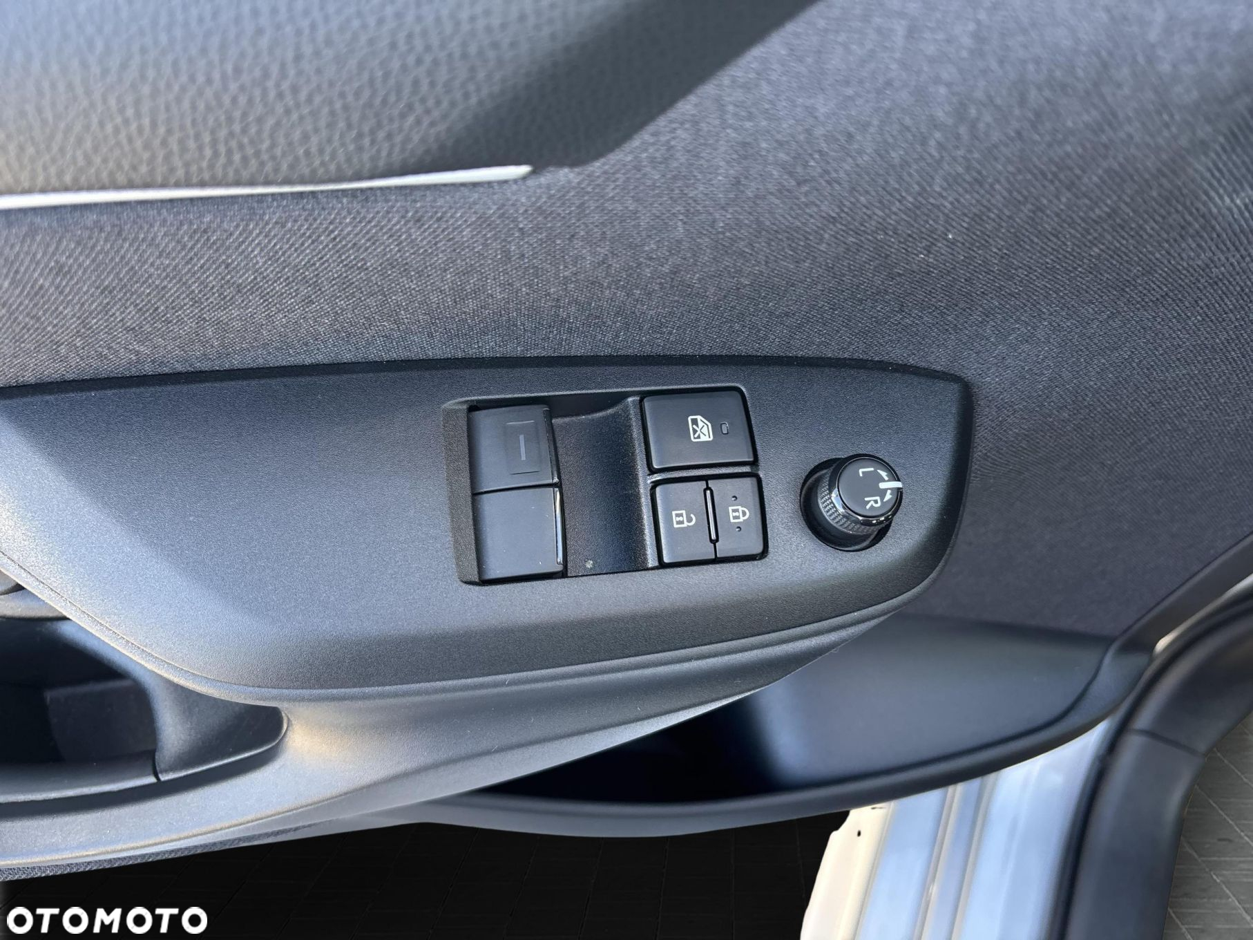Toyota Yaris - 14