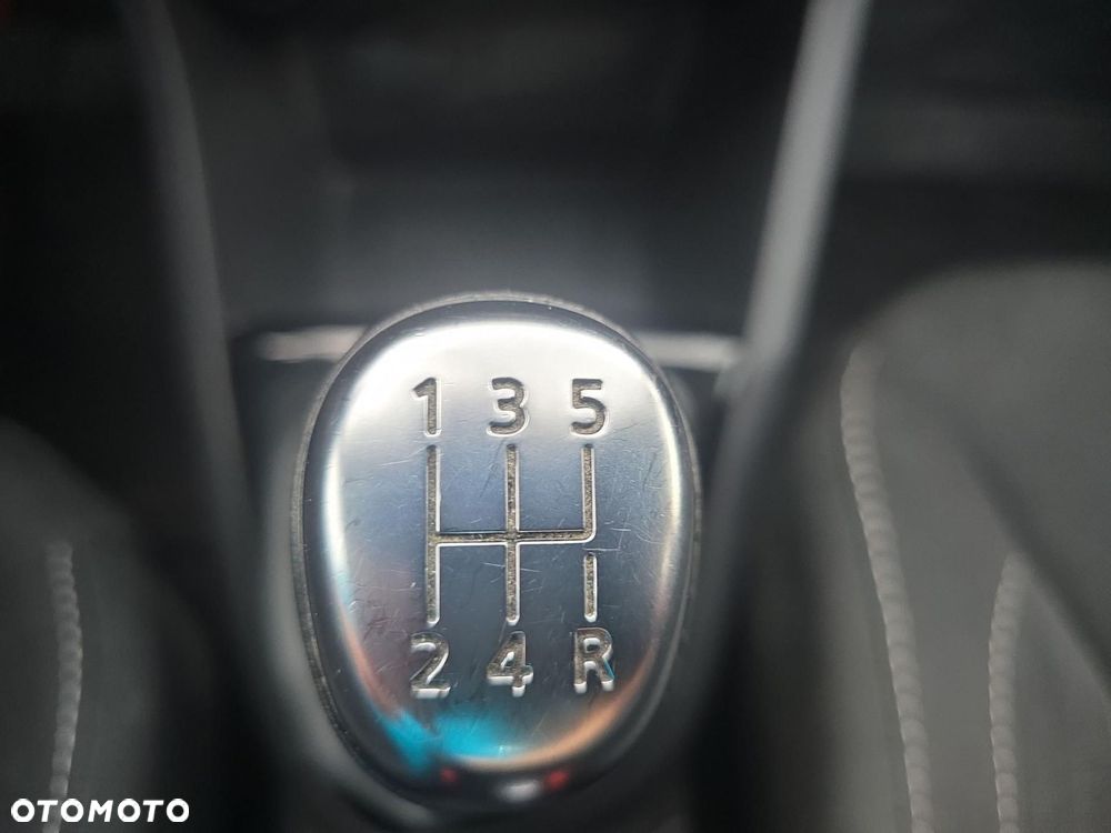 Renault Clio 0.9 TCe Limited - 12