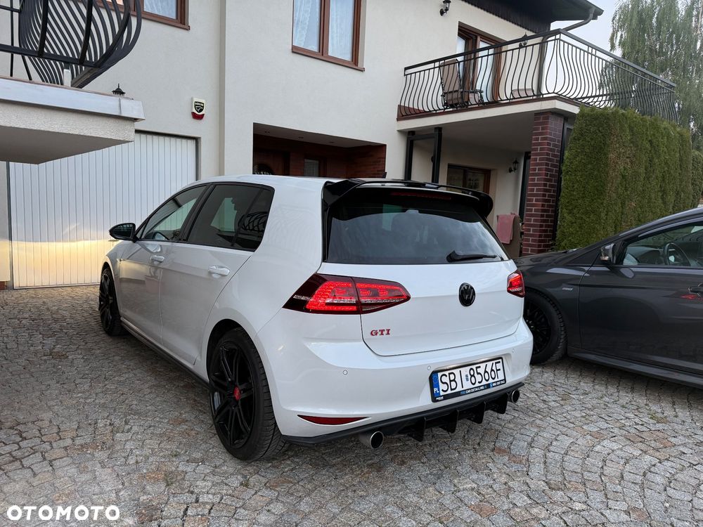 Volkswagen Golf 2.0 TSI BMT GTI Performance DSG - 4