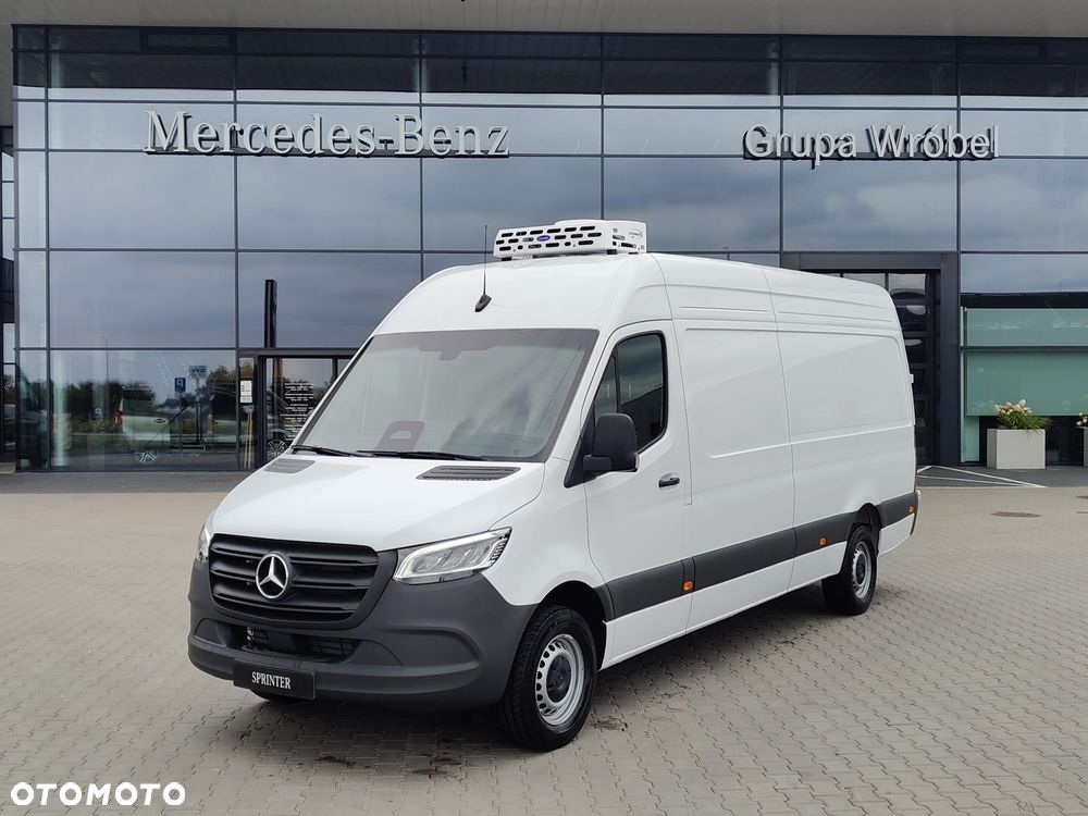 Mercedes-Benz Sprinter - 2