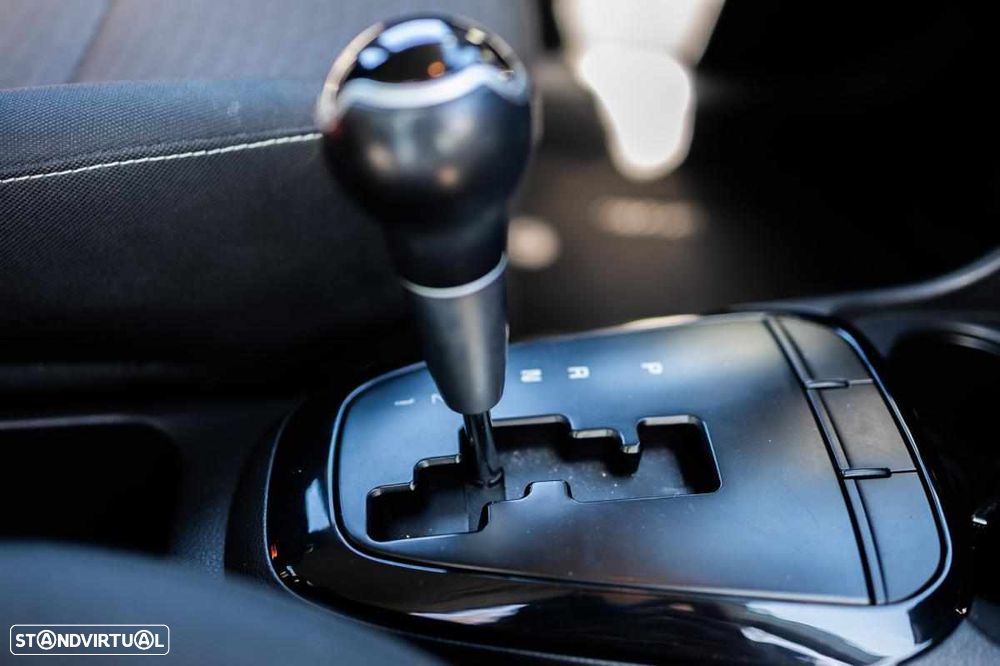 Kia Picanto 1.0 CVVT X-Line 4AT - 5