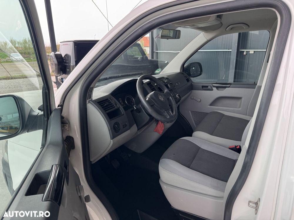 Volkswagen Transporter - 5
