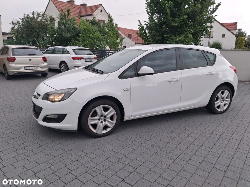 Opel Astra - 1