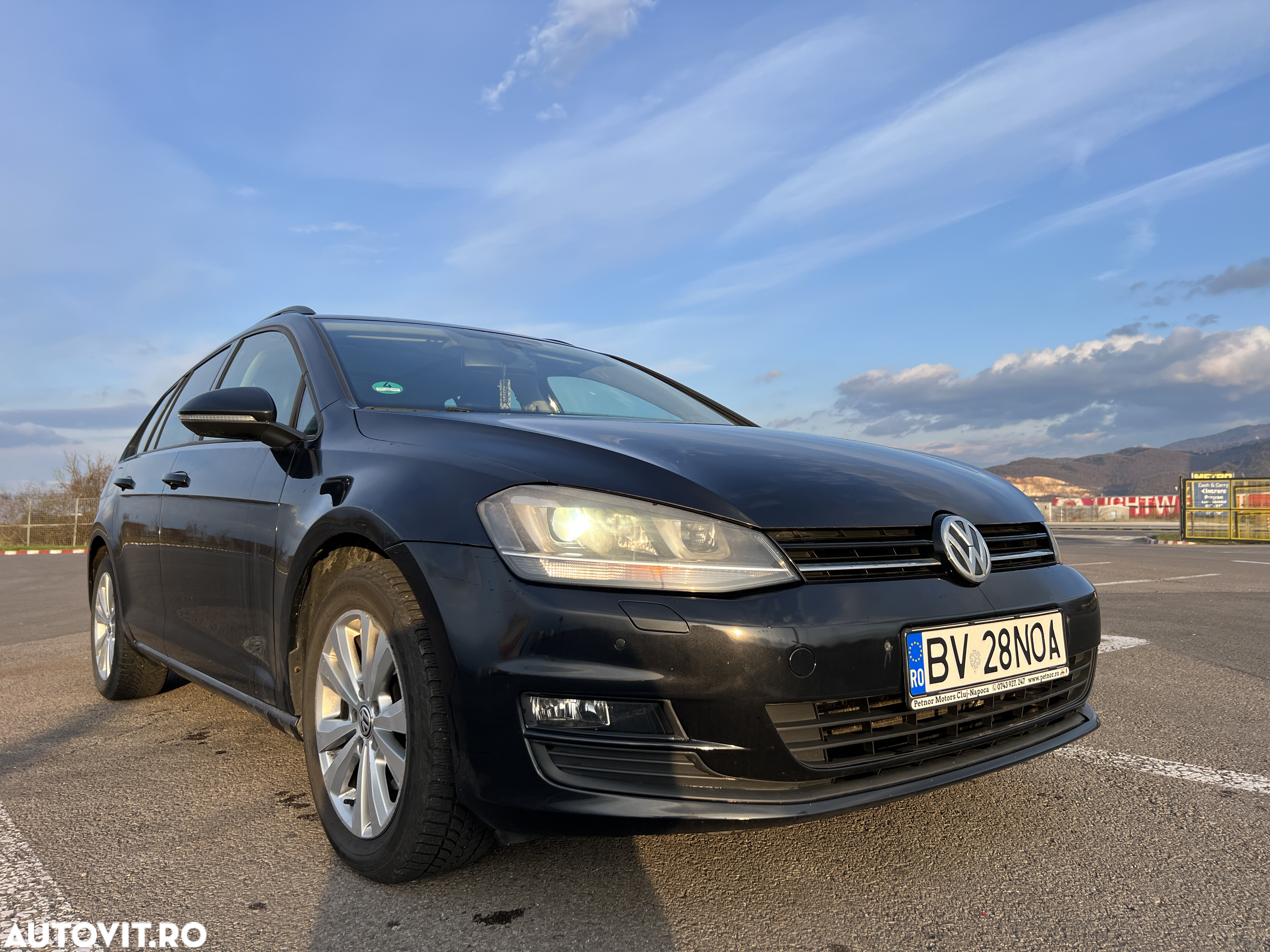 Volkswagen Golf Variant 1.6 BlueTDI DSG Comfortline - 3