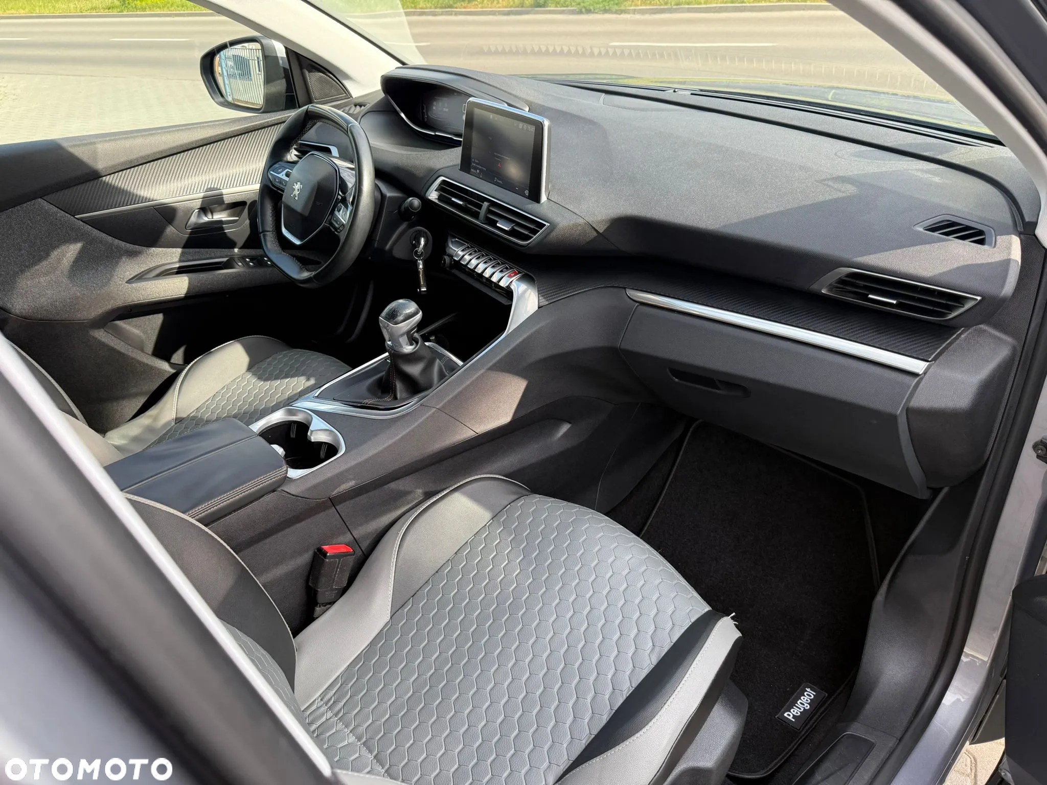 Peugeot 3008 - 8