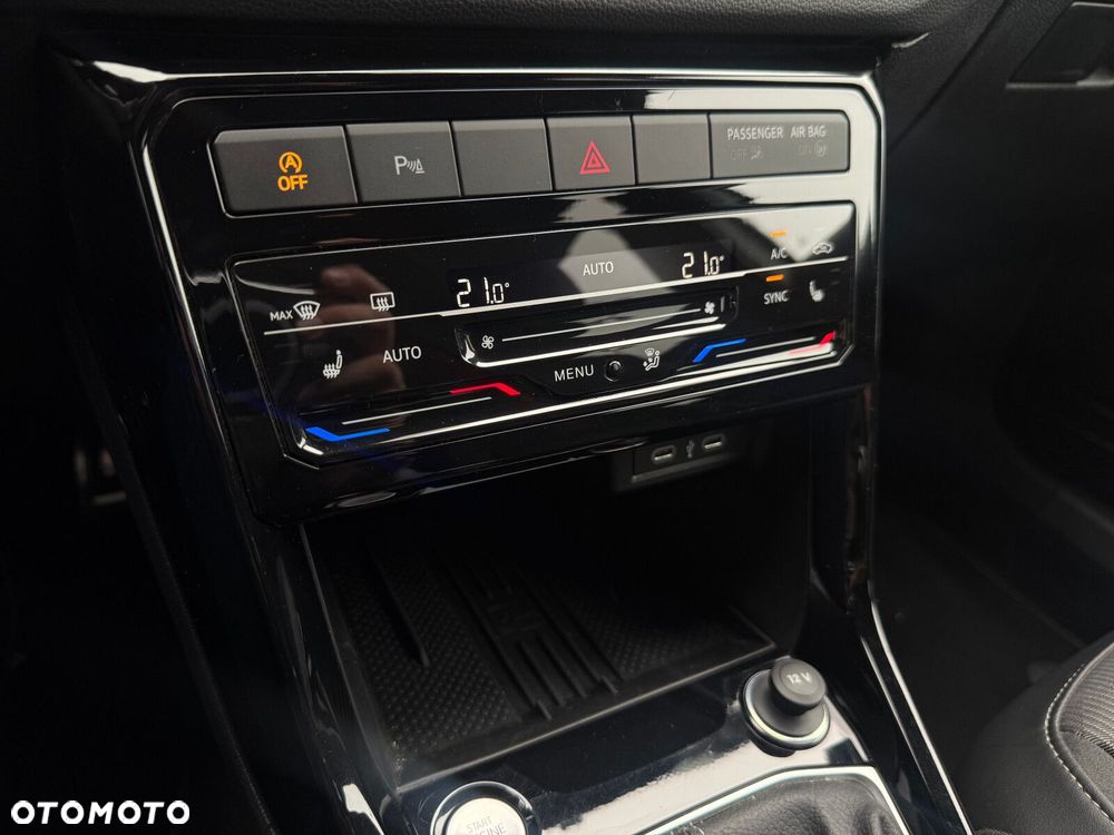 Volkswagen T-Cross 1.0 TSI R-Line DSG - 19