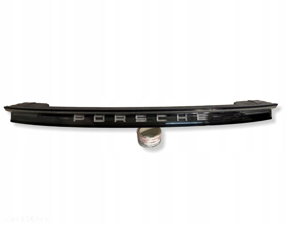 blenda klapy bagażnika taycan 9j1 eu - 1