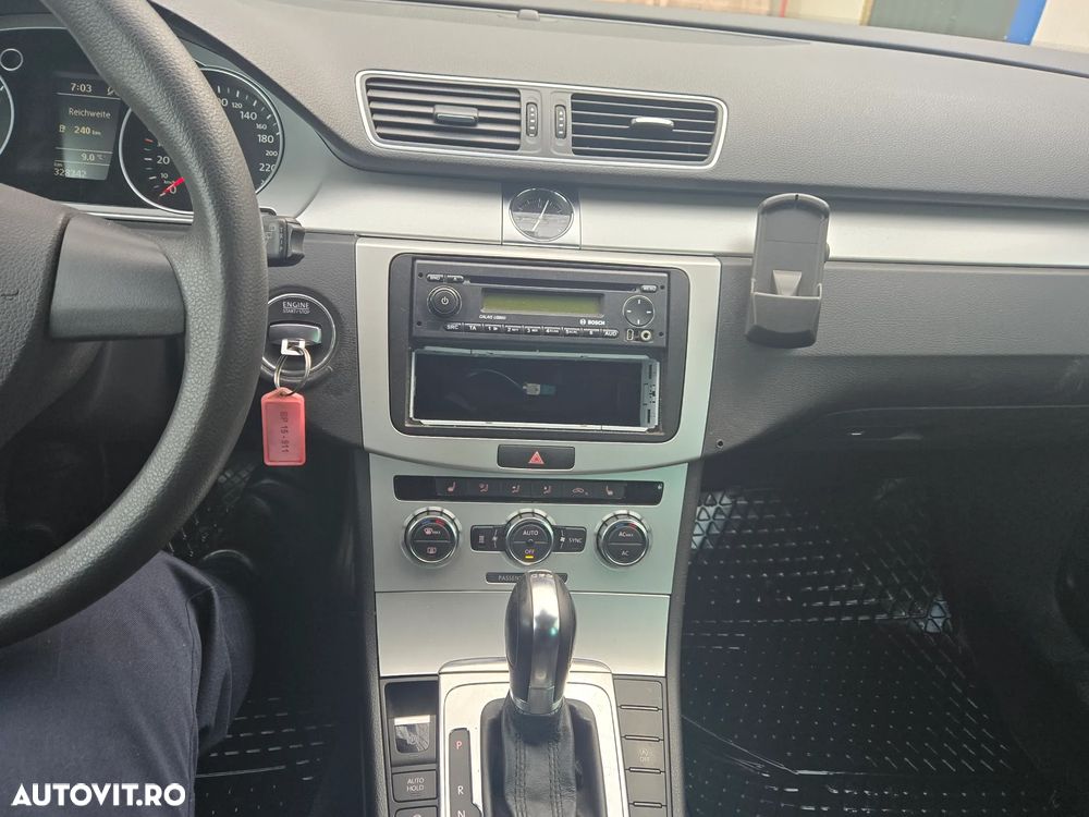 Volkswagen Passat 2.0 TDI DSG BlueMotion Technology Comfortline - 14