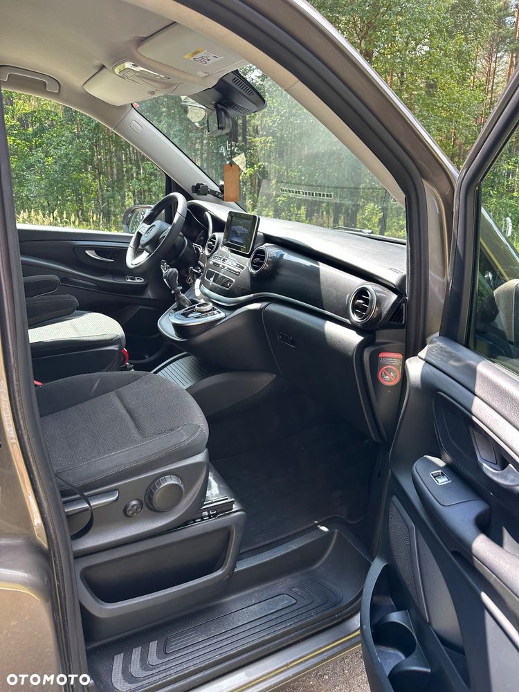 Mercedes-Benz Klasa V 220 CDI Avantgarde - 11