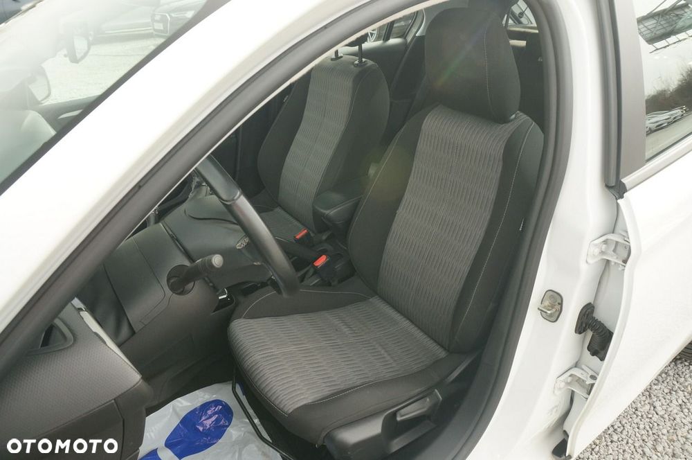 Opel Corsa 1.5 D Edition S&S - 22