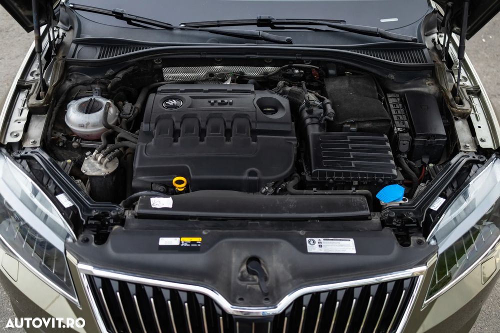Skoda Superb 2.0 TDI DSG Ambition - 37
