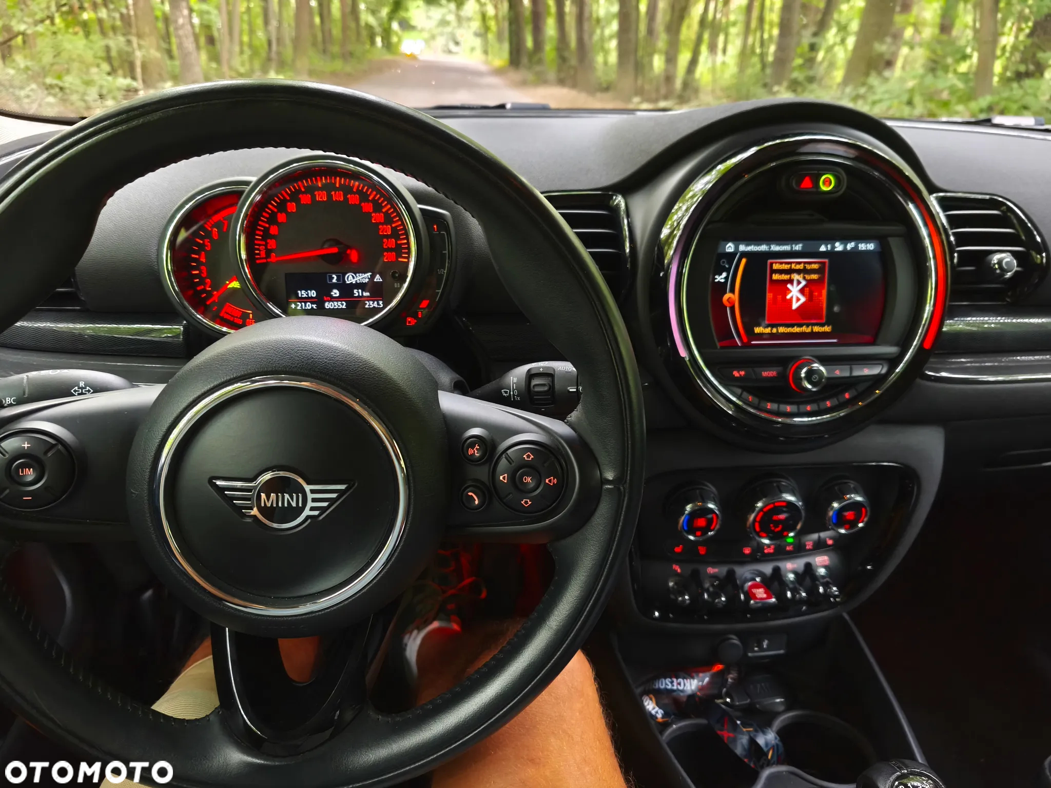 MINI Clubman Cooper Untold Edition - 11
