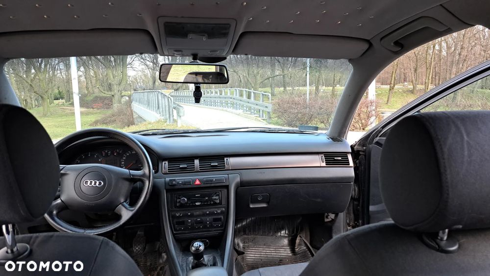 Audi A6 Limousine 2.4 - 14