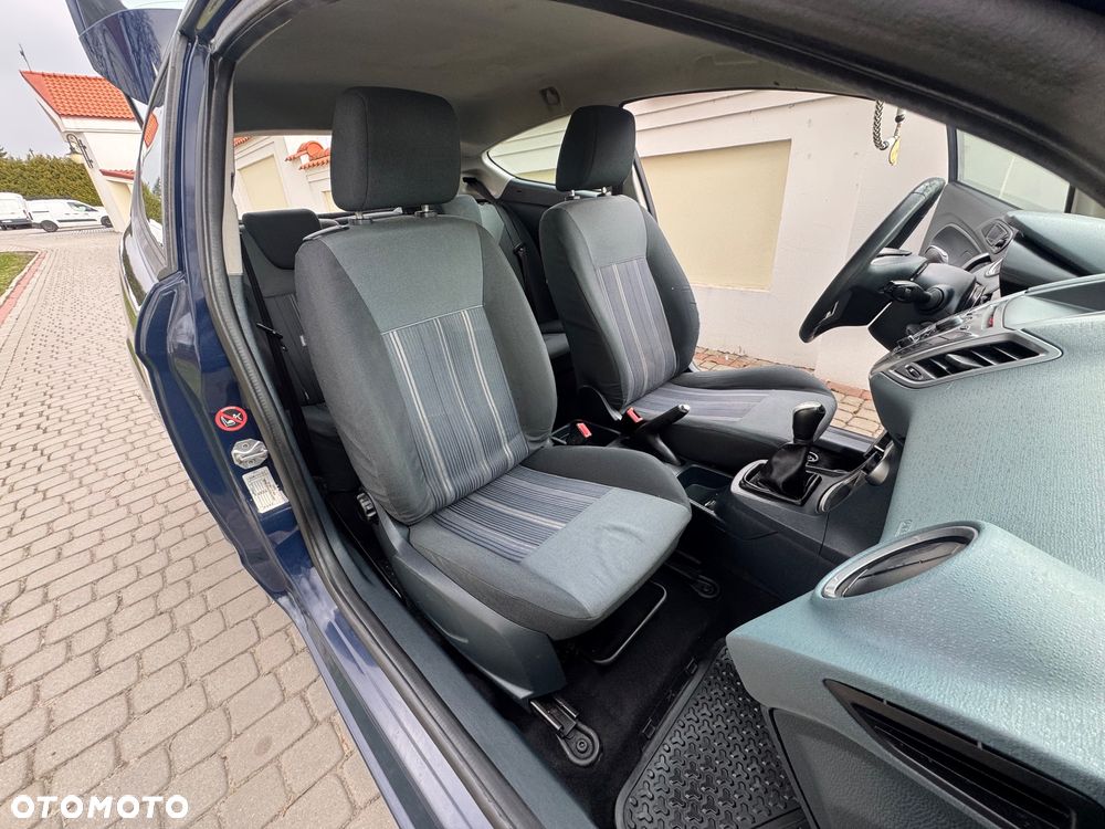 Ford Fiesta - 17