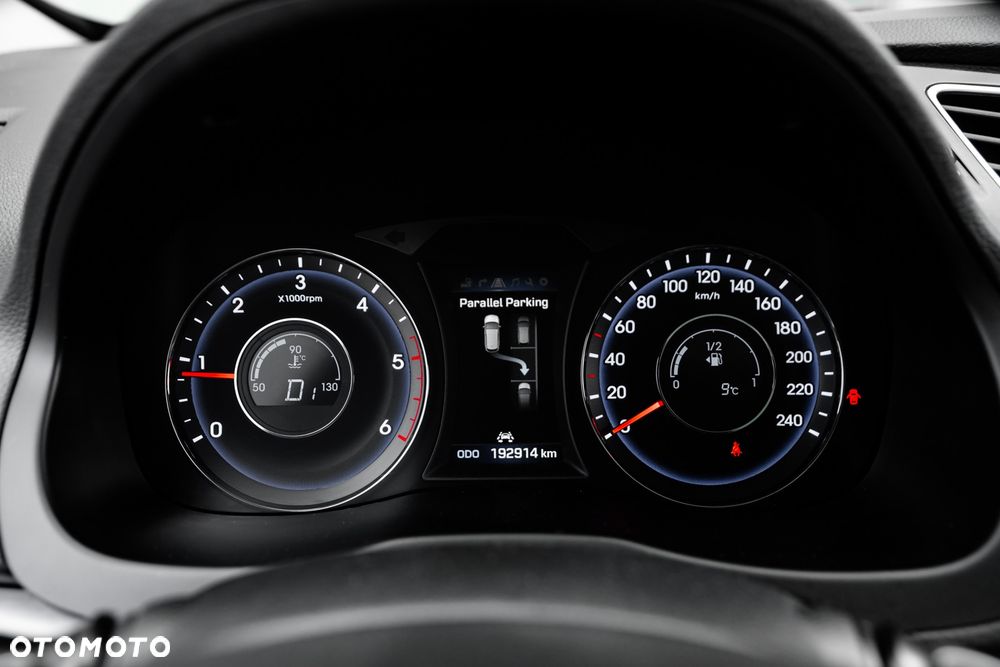 Hyundai i40 Kombi blue 1.7 CRDi DCT Premium - 35