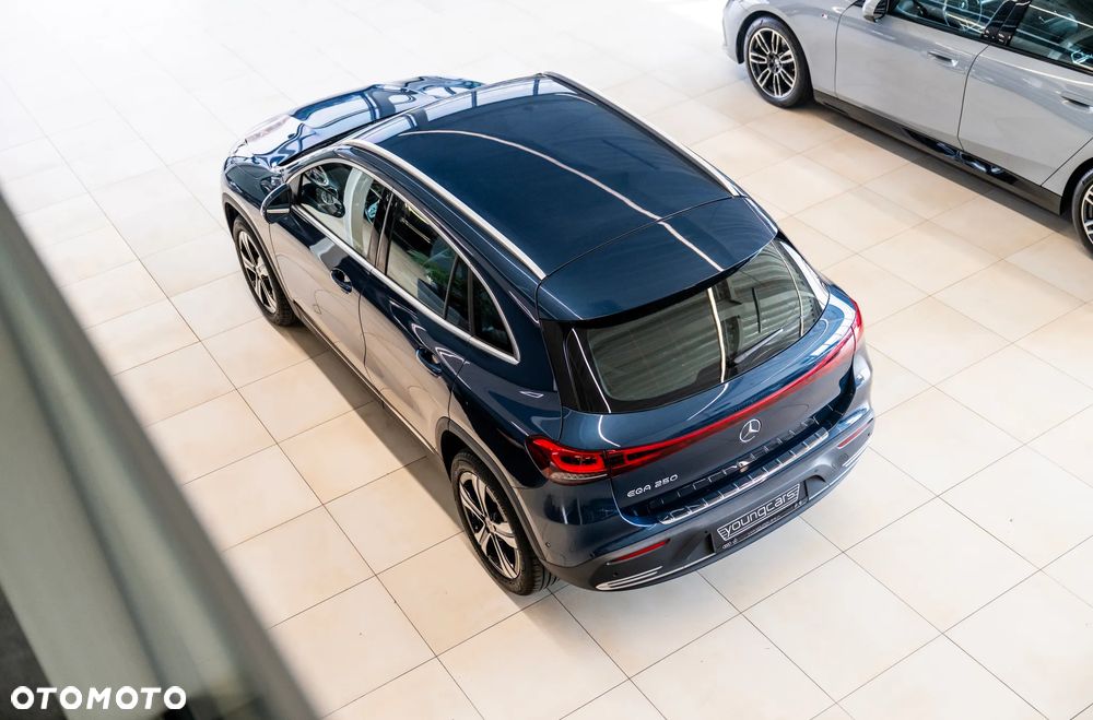 Mercedes-Benz EQA 250 66.5kWh Electric Art - 8