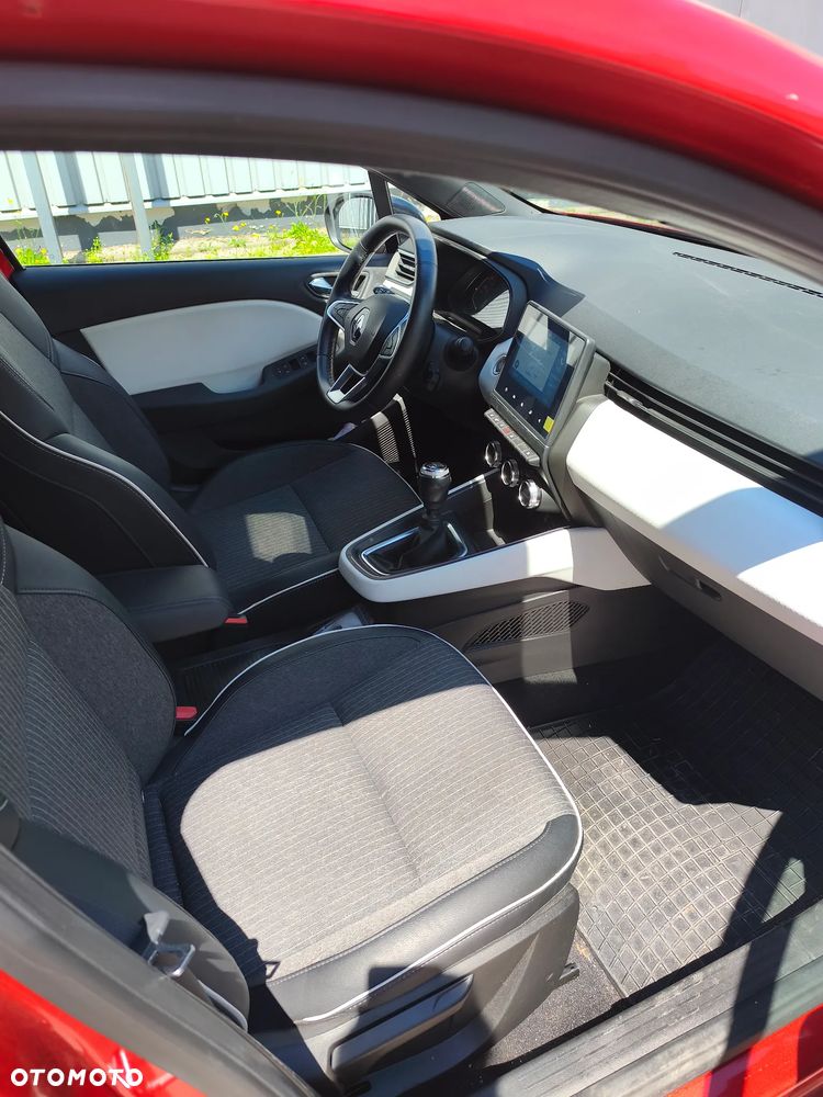 Renault Clio - 7