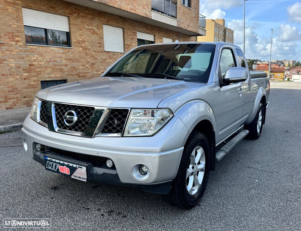 Nissan Navara 2.5 dCi CD LE Hi-Tech - 1