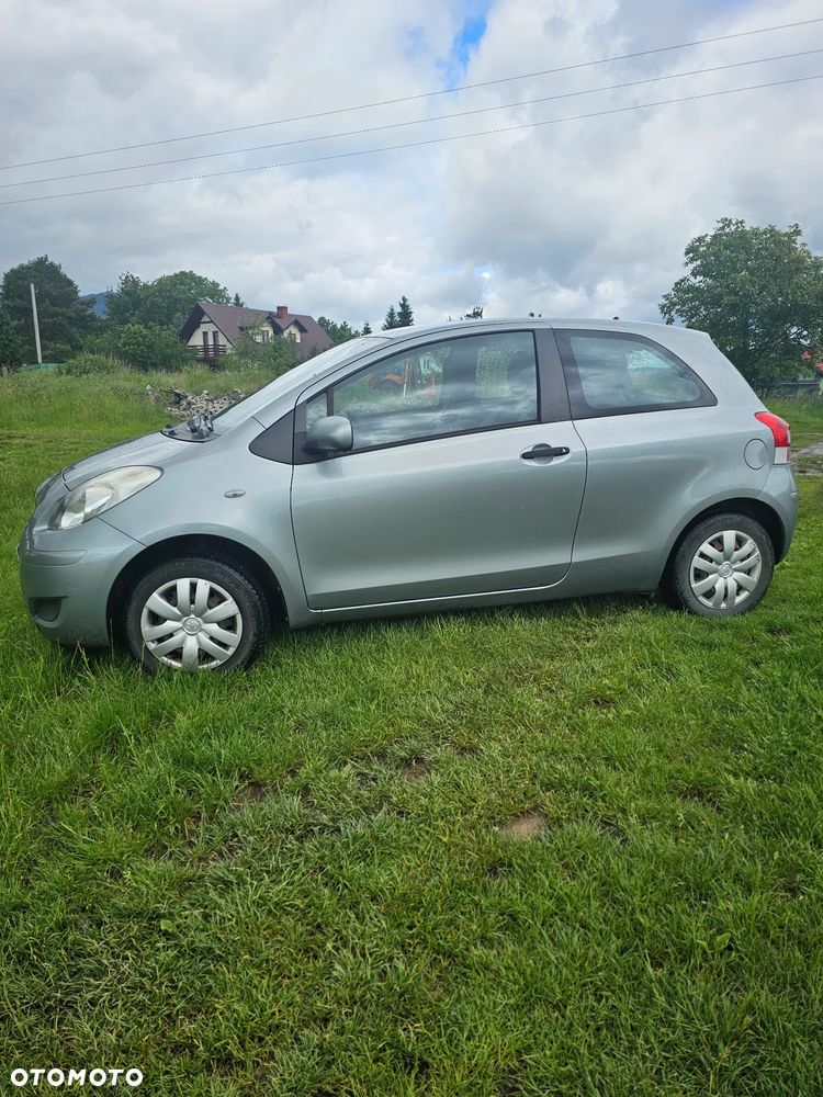 Toyota Yaris 1.0 Terra - 2