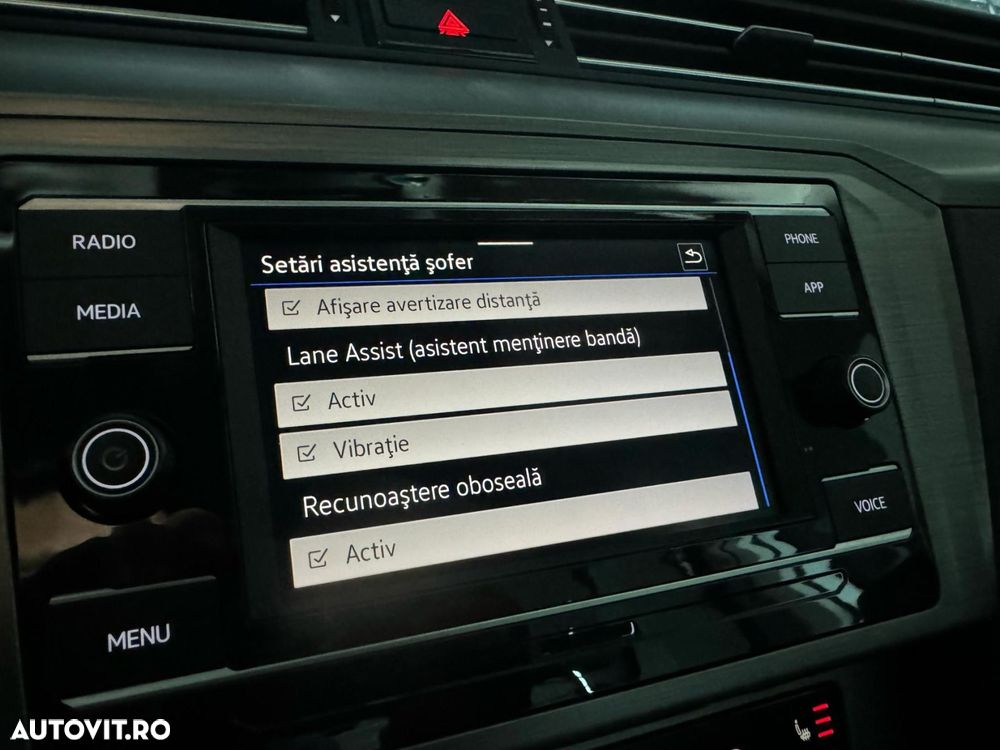 Volkswagen Passat 2.0 TDI DSG Advance - 23