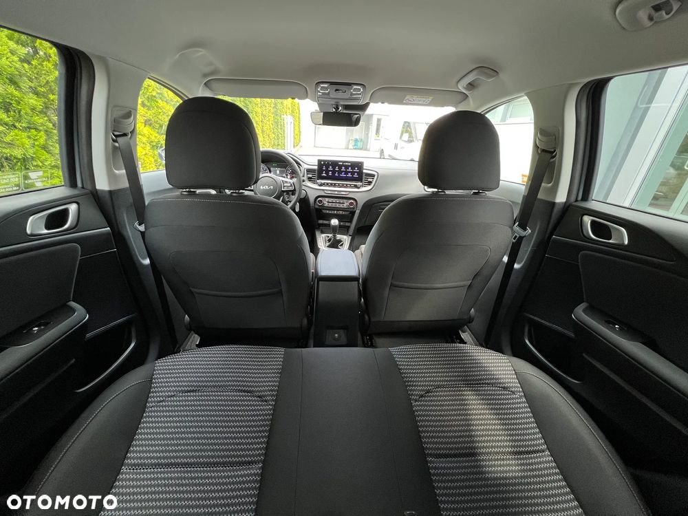 Kia Ceed 1.5 T-GDI M - 17