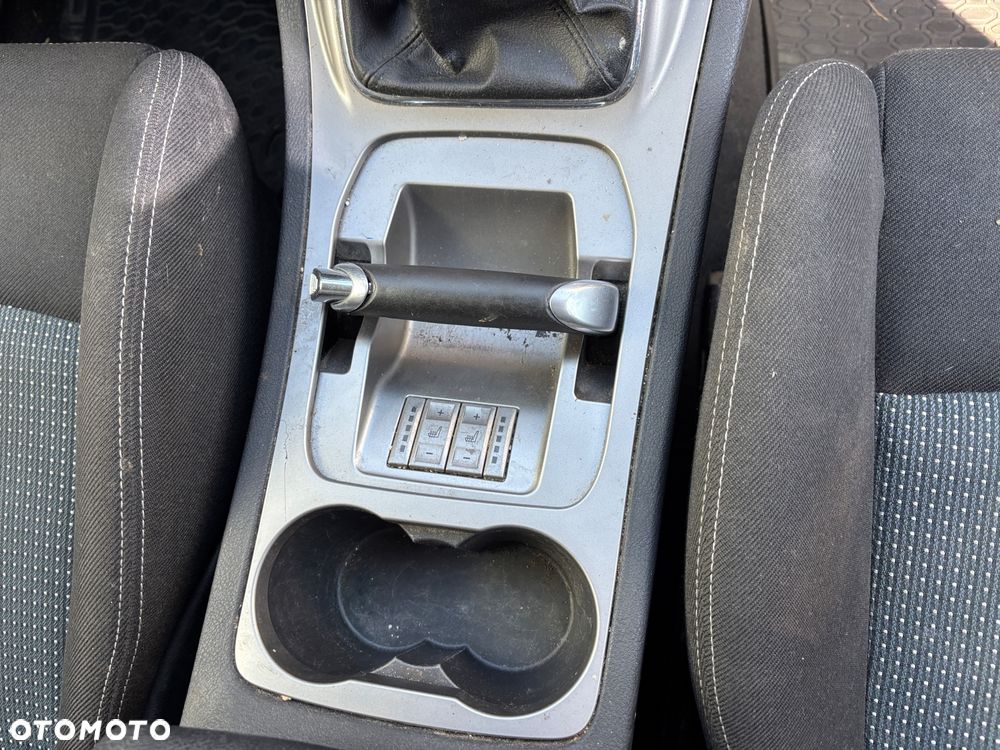 Ford S-Max - 11