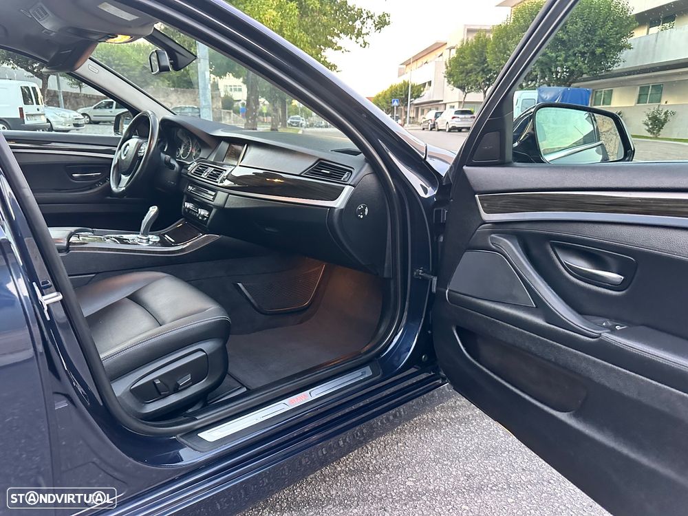 BMW 520 d Line Luxury Auto - 43