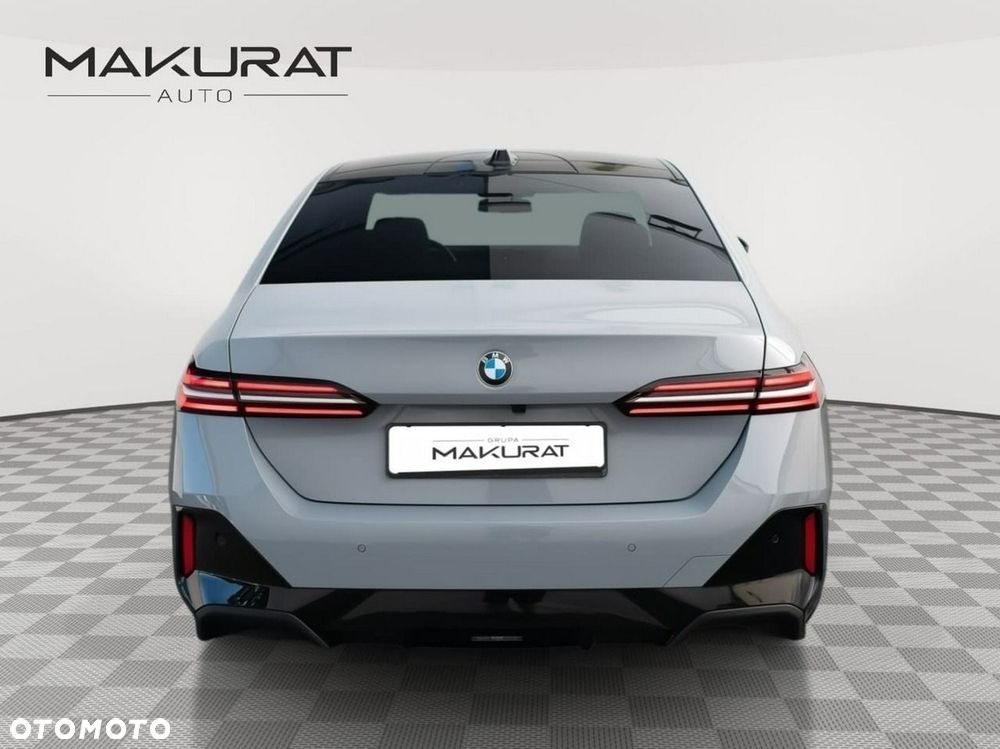 BMW Seria 5 520d mHEV M Sport - 8