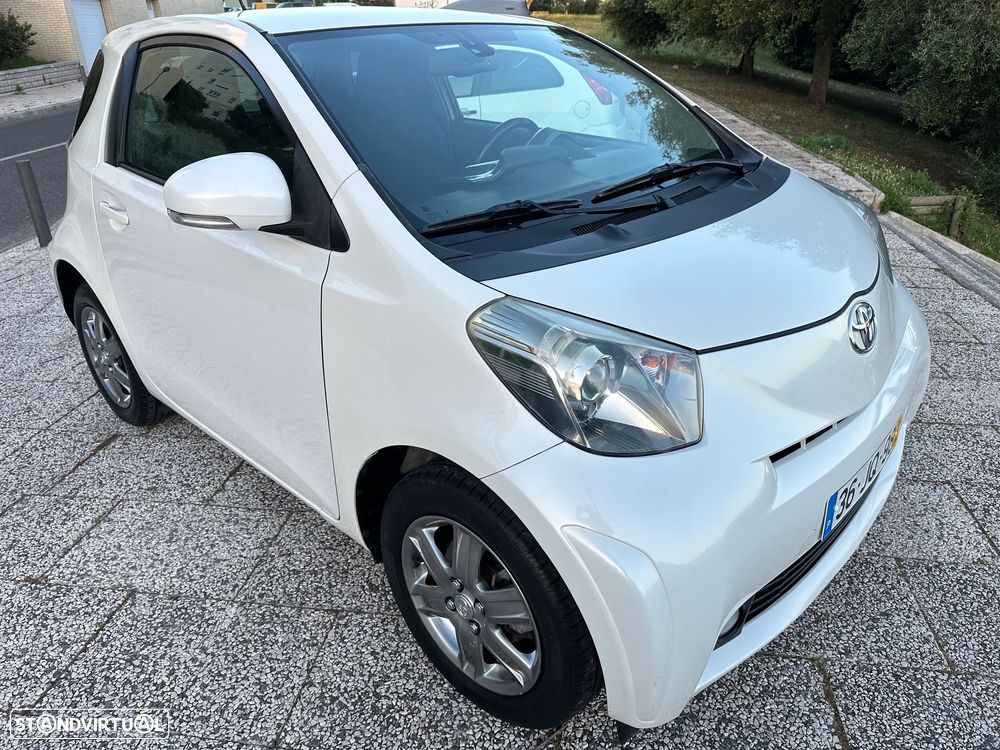 Toyota iQ 1.4 D-4D - 14