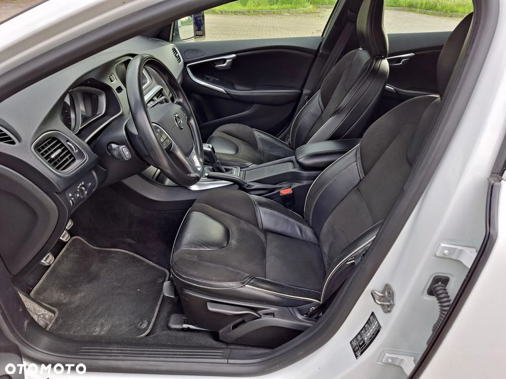 Volvo V40 D3 R-Design Momentum - 20