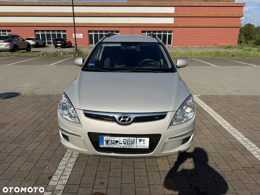 Hyundai i30 1.6 CRDi Classic + - 7