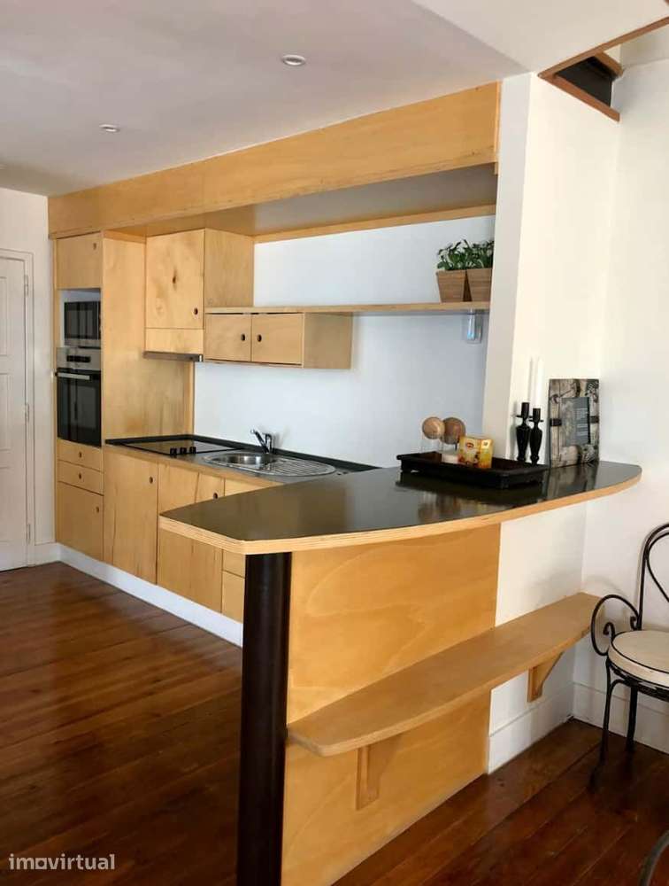 Spacious apartment in Arroios, Lisbon - Grande imagem: 2/21