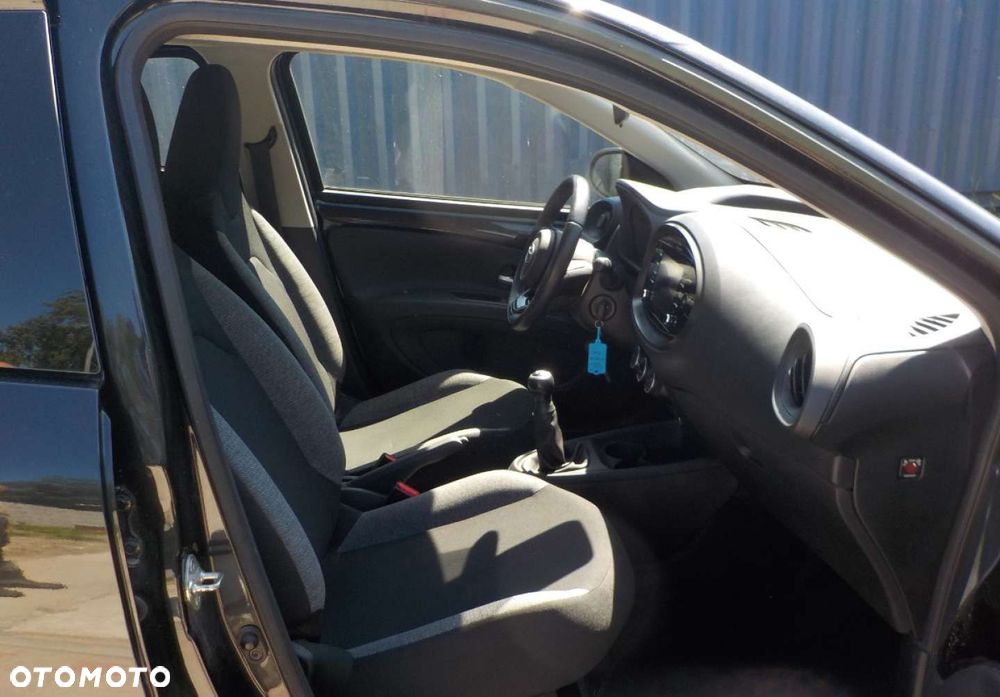 Toyota Aygo X - 15