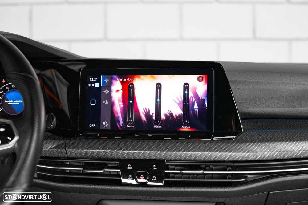 VW Golf Variant 2.0 TDi R-Line DSG - 23