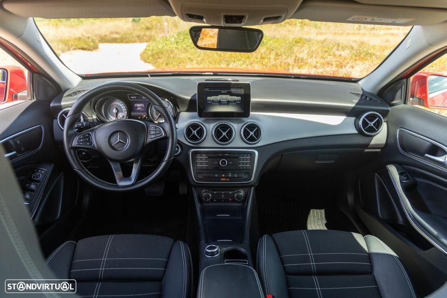 Mercedes-Benz GLA 180 d Urban Aut. - 24