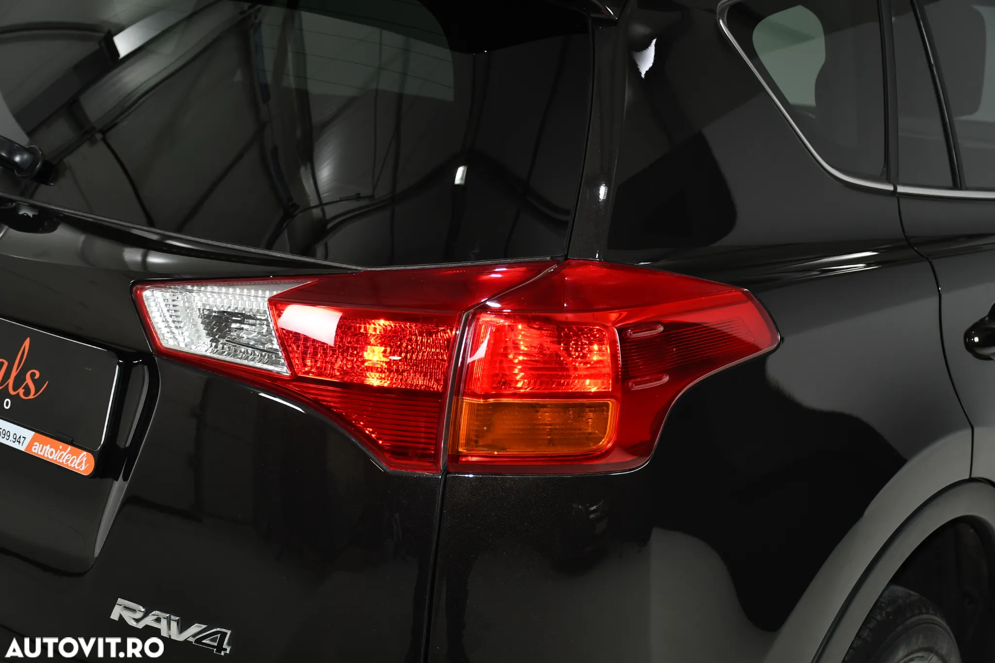 Toyota RAV4 2.0 D-4D 2WD Executive - 17