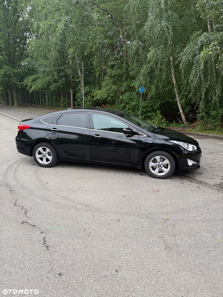 Hyundai i40 1.7 CRDi Comfort + - 4