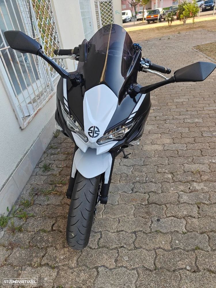 Kawasaki Ninja - 5