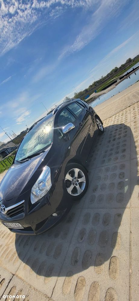 Toyota Verso 2.0 D-4D - 2