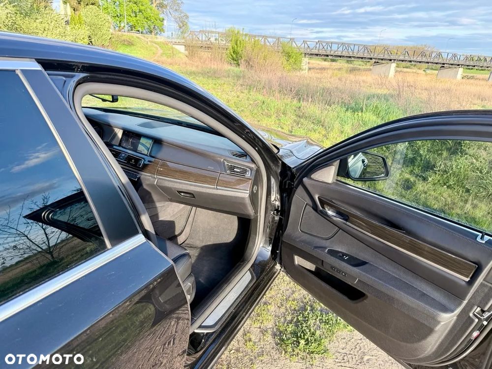 BMW Seria 7 750d xDrive - 20