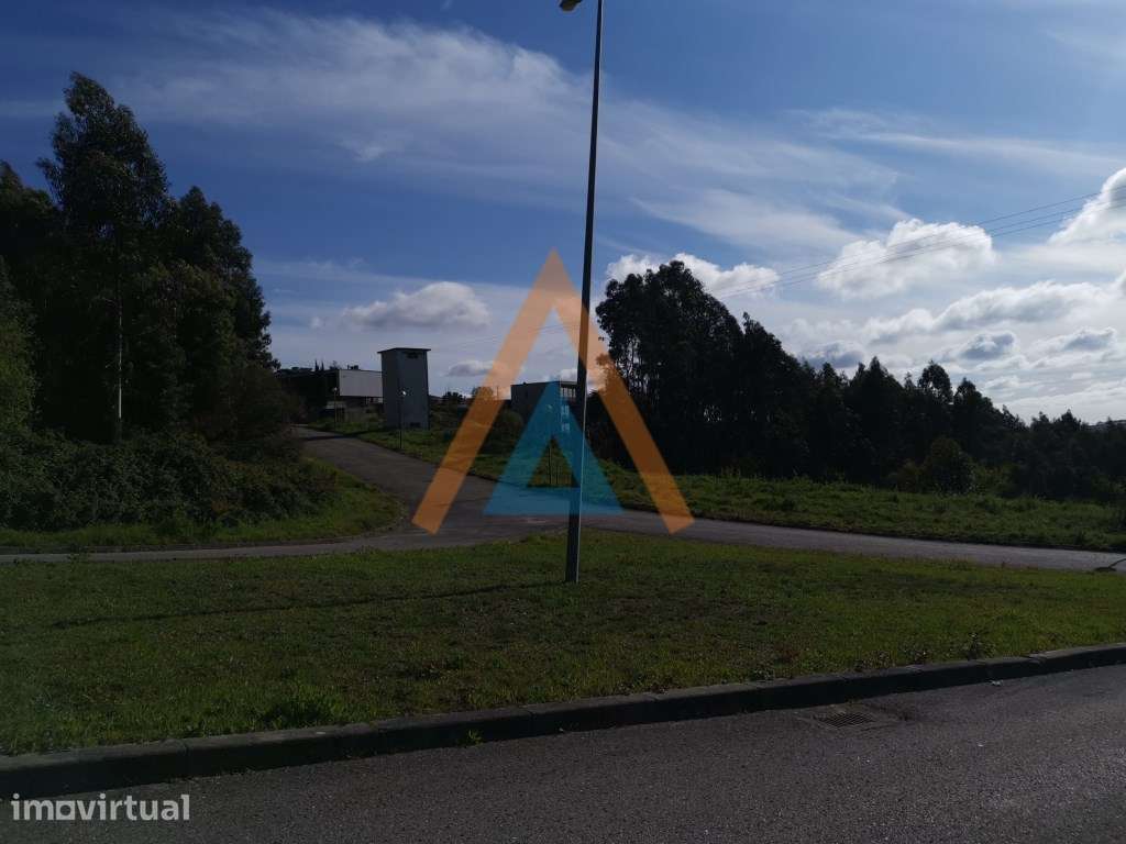 LOTES DE TERRENO Urbanização de Luxo - Grande imagem: 5/8