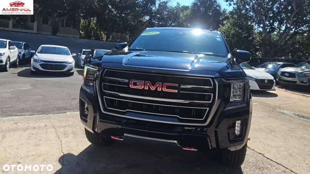 GMC Yukon - 1
