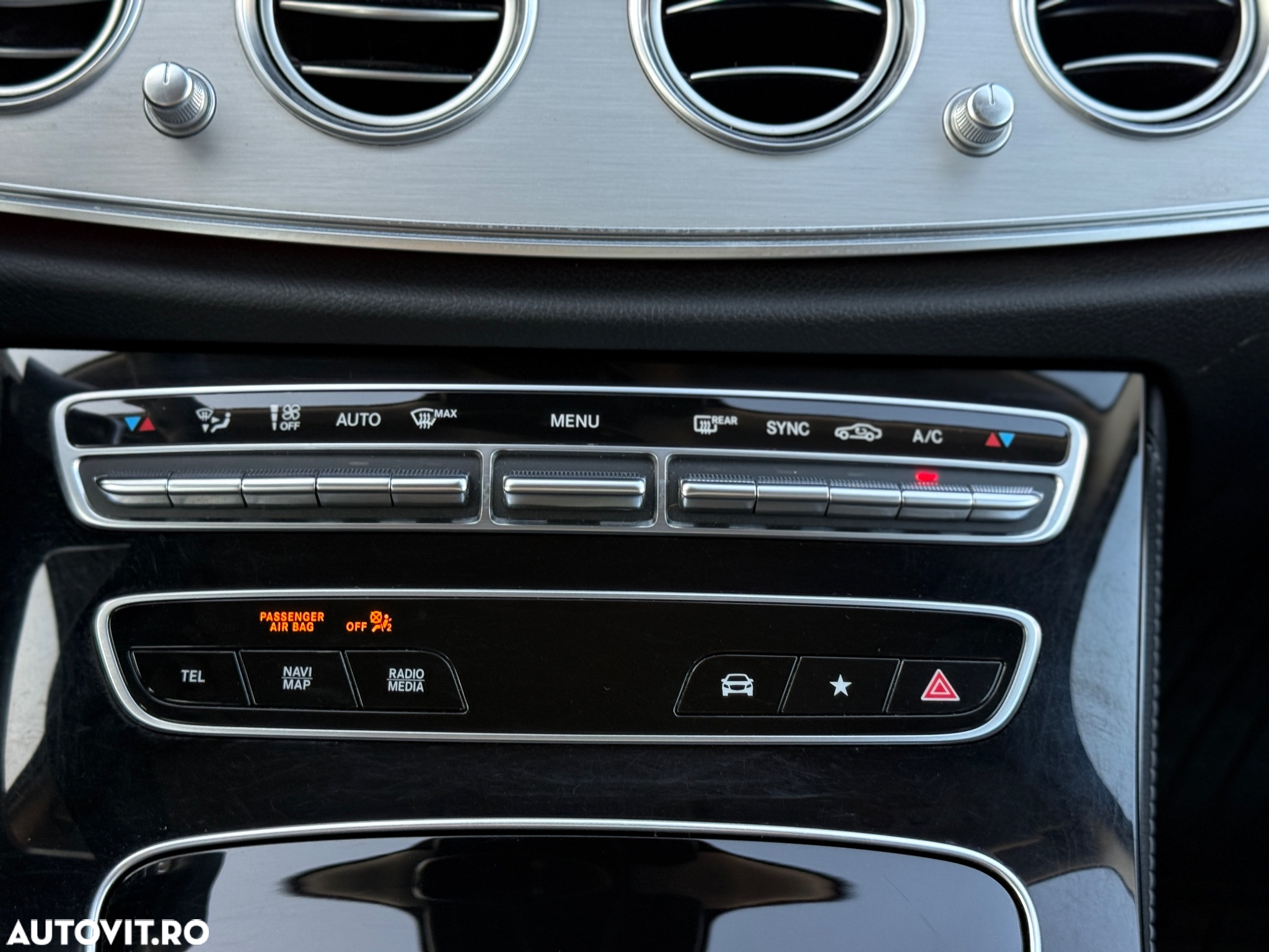Mercedes-Benz E 220 d T 9G-TRONIC Avantgarde - 11