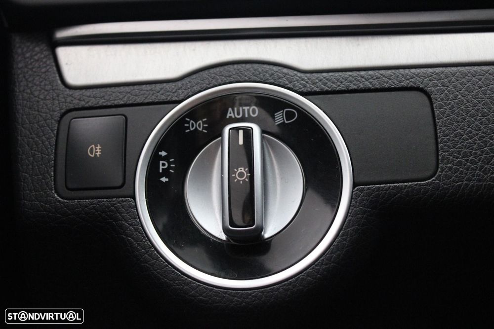 Mercedes-Benz E 220 CDi BlueEfficiency - 15