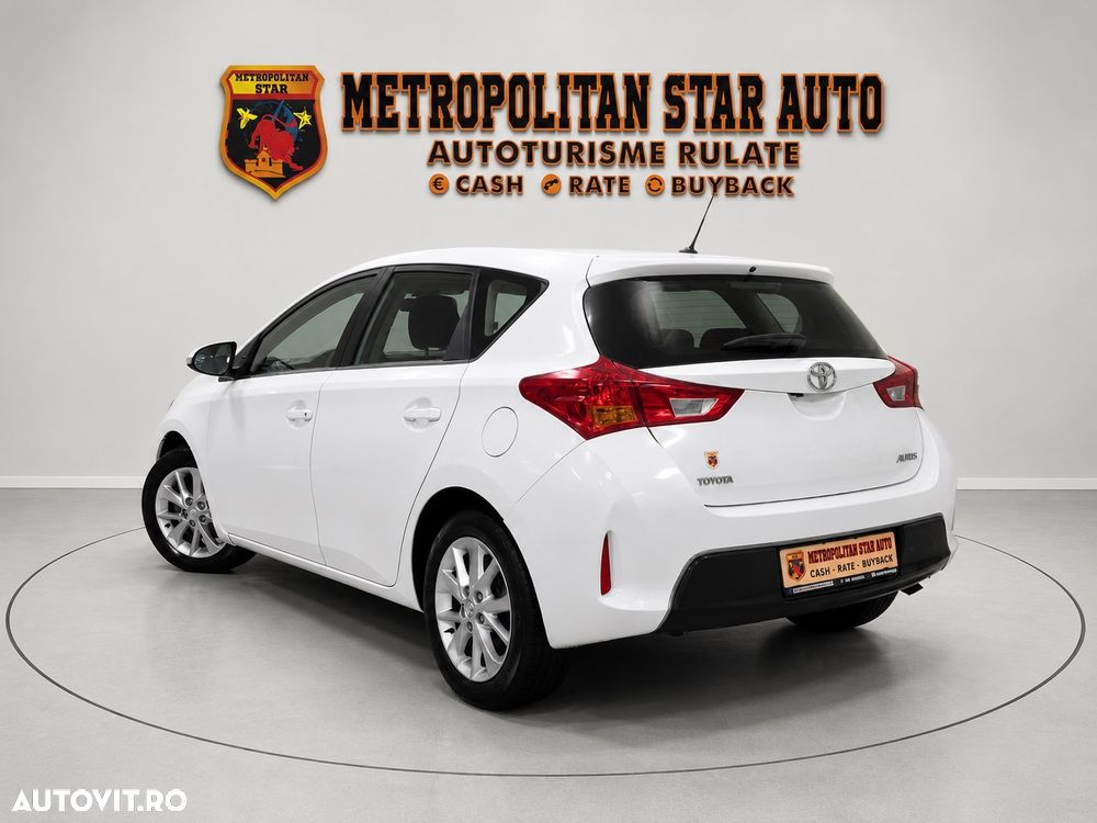 Toyota Auris 1.4 D-4D Luna - 4