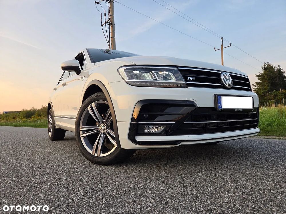 Volkswagen Tiguan - 1