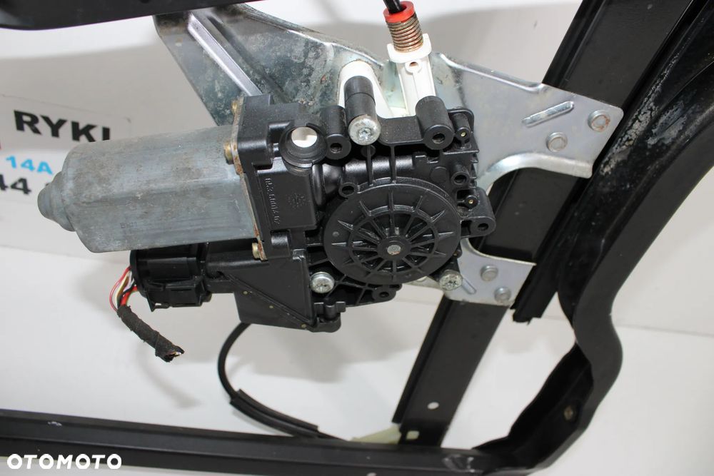 Audi A3 8L Ramka Drzwi Lewy Przód  3D - 5