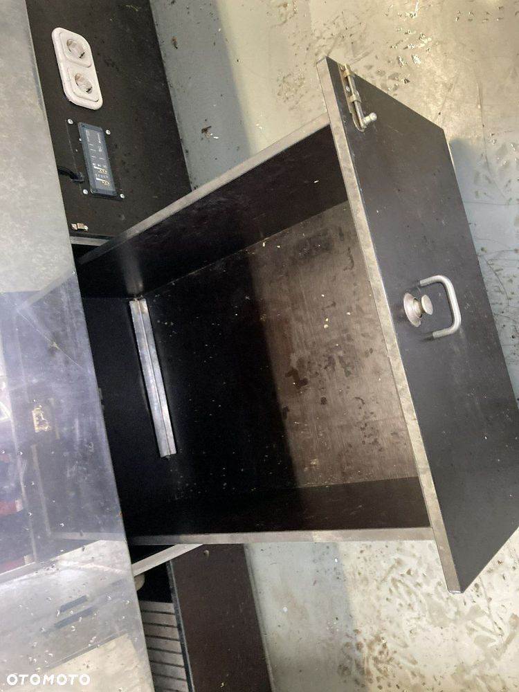 Mercedes-Benz Sprinter - 16