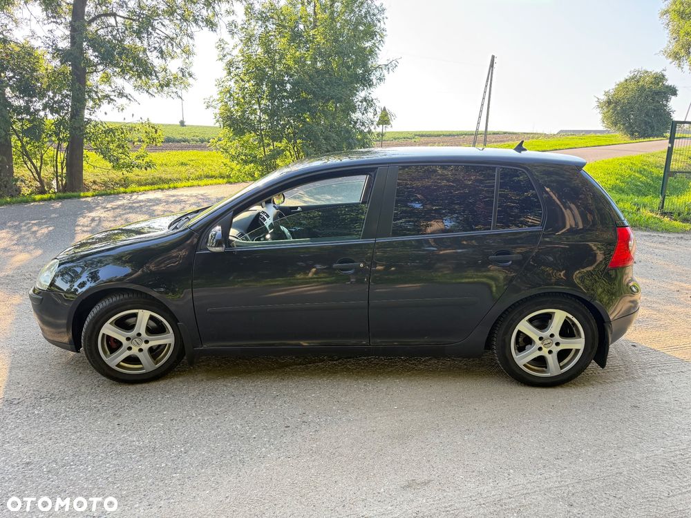 Volkswagen Golf 1.6 Comfortline - 4