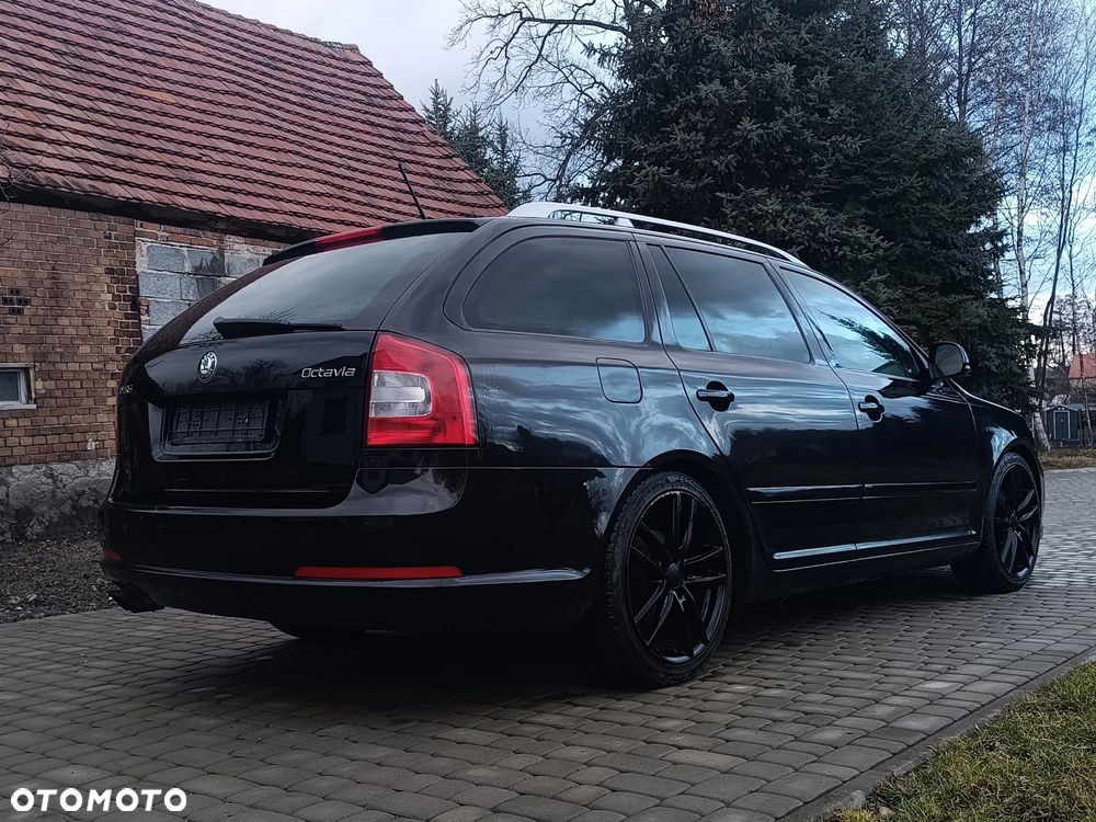 Skoda Octavia 2.0 TSI RS - 2